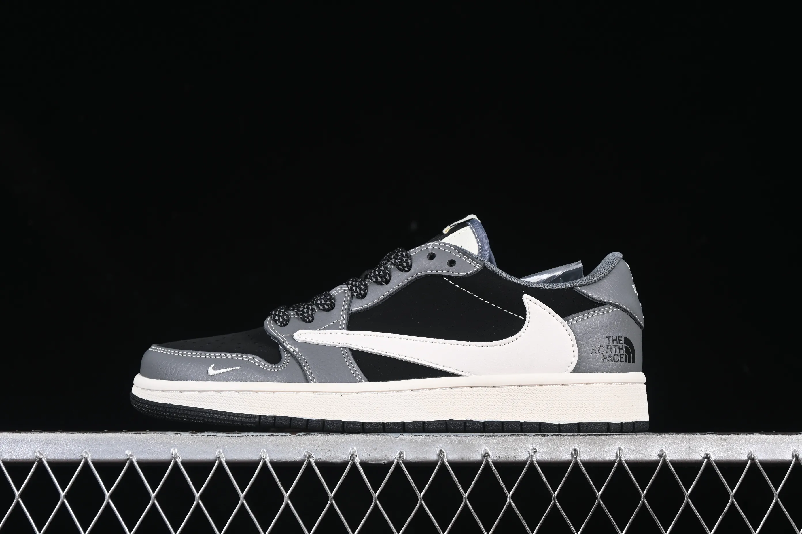 All categories Air Jordan Jordan series basketball shoes Air Jordan 1 Low High-end customized low-top sneakers Air Jordan 1 Low OG SP AJ1 Joe 1 North Face co-branded dark night black and gray low-top cultural casual sneakers XS6089-513